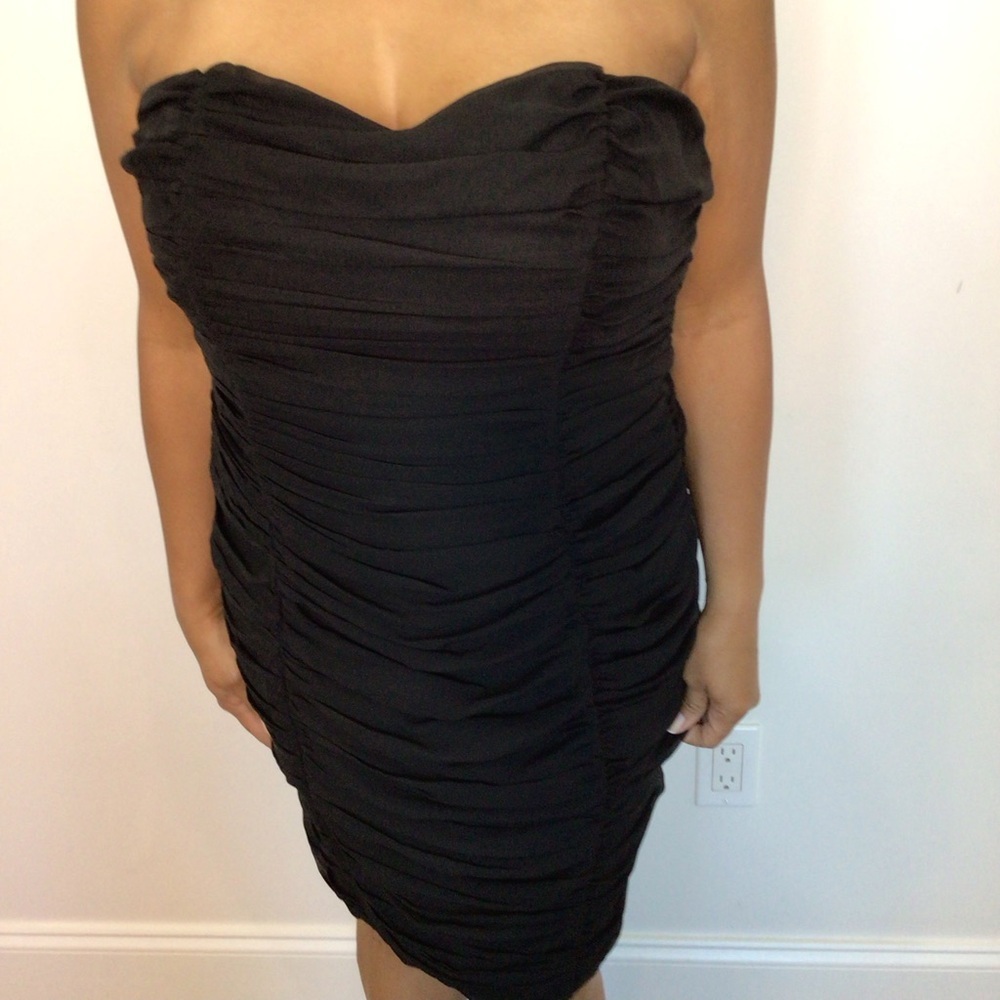 Charlotte Russe Black Strapless Sweetheart Neckline Ruched Cocktail Dress Size12 - Picture 3 of 9